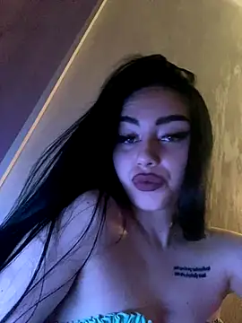 Briana_lrs's cam snapshot