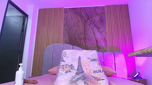 luce_williams's cam snapshot