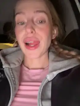 kira_mia's cam snapshot