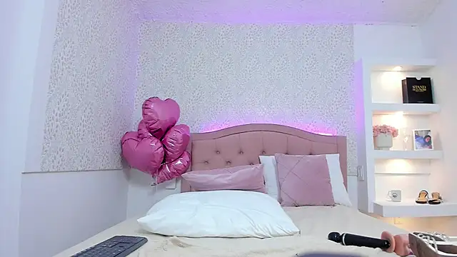 KatieBoison's cam snapshot