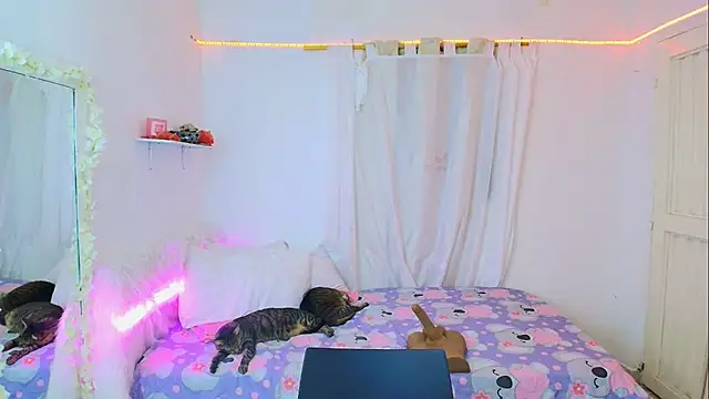 Nanami_19's cam snapshot