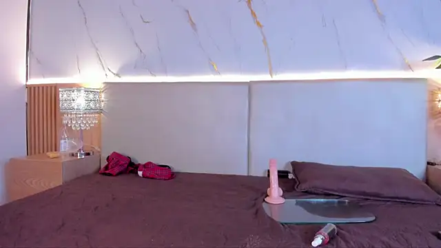 april_grey11's cam snapshot