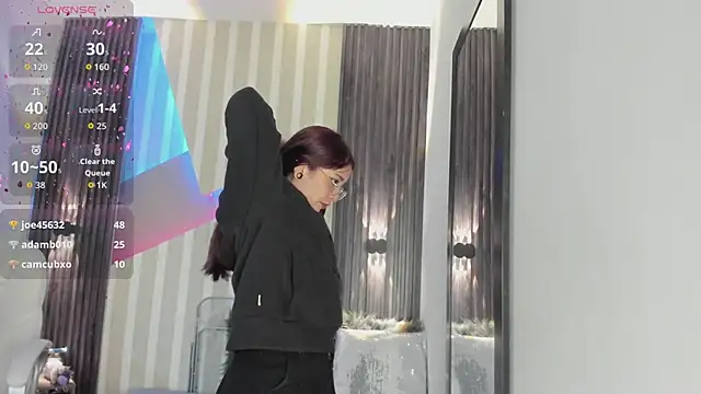 emily_layton's cam snapshot