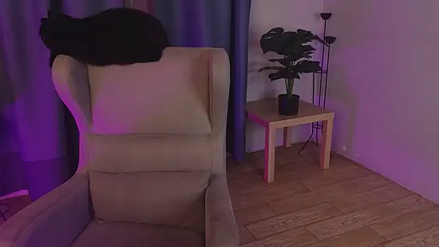 too_sexxxy's cam snapshot