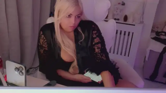 Siren-xiv's cam snapshot