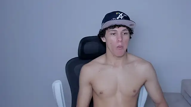 laurent_nova's cam snapshot