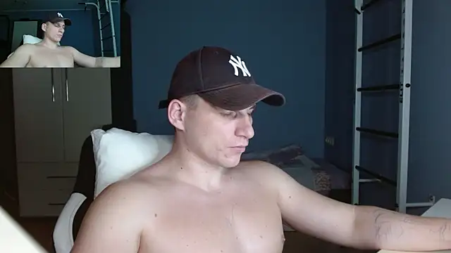 Poliglotjoe1's cam snapshot