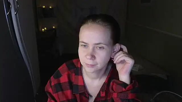 Riley_Roo's cam snapshot