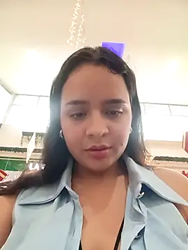 Julieth_hot-69's cam snapshot