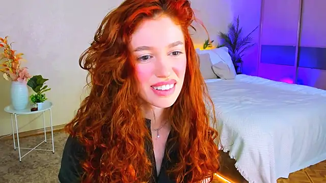 ChristinaConteeree's cam snapshot