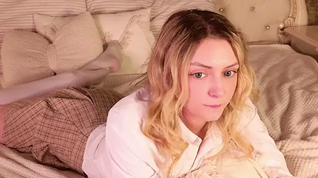 CindyFors's cam snapshot