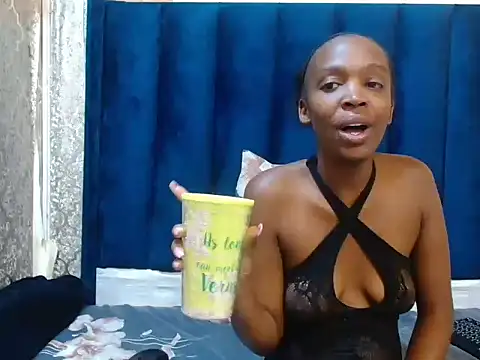 SlimBitch202's cam snapshot