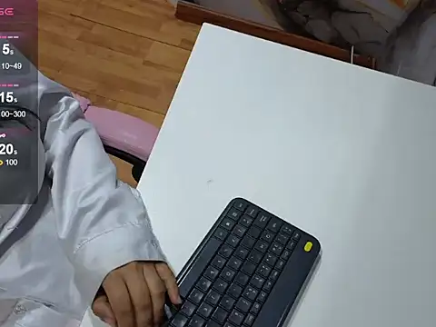 valery_cute_18 live sex cam