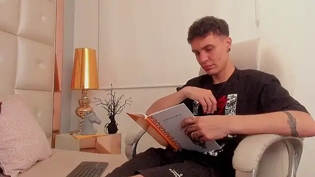 dark_sun302's cam snapshot