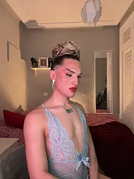 Crystal_________ live sex cam