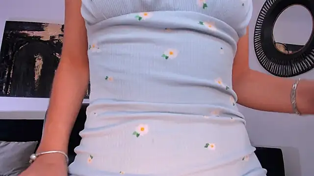 BellaCarteer_'s cam snapshot