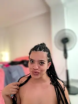 JuanitaMore01's cam snapshot