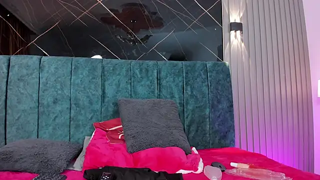 Bella_Riverss's cam snapshot