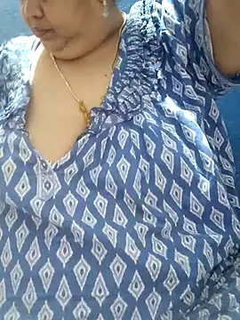 tamilthanushri live sex cam