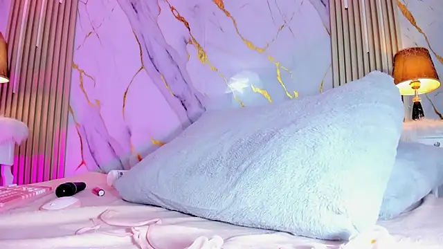 sharon_greey's cam snapshot