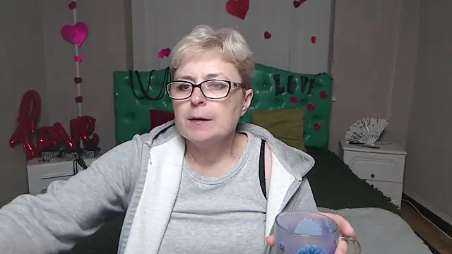 EmiliaGree's cam snapshot