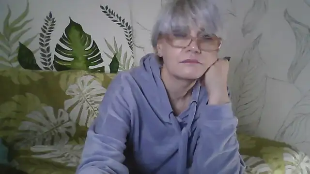 Catty_Lady's cam snapshot