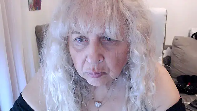 SusiLifeXXX's cam snapshot