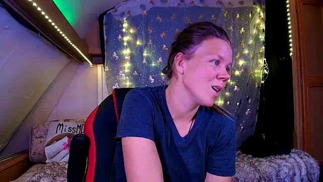 CallMeMaria's cam snapshot