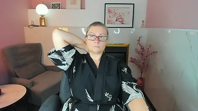 AlexandraKind's cam snapshot