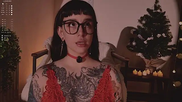 MichaellaMoon's cam snapshot