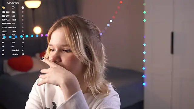 PhillisEsplin's cam snapshot