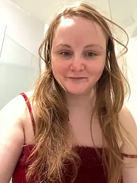 GingerSnap33 live sex cam