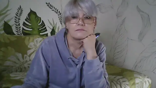 Catty_Lady's cam snapshot