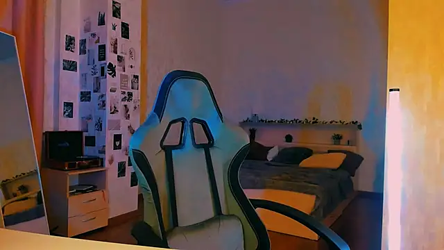 yourrdanceteacher's cam snapshot