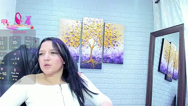 _EmilyJireh_'s cam snapshot