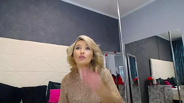 IssaSmith's cam snapshot