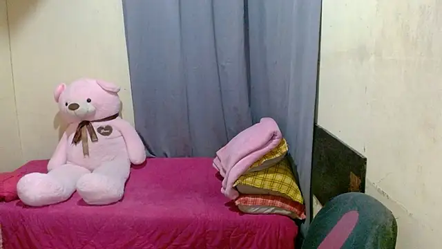 Indaypakay_ts's cam snapshot