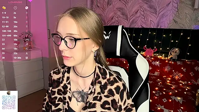 EvaPeace's cam snapshot