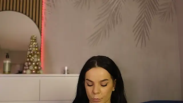 Miss_Denisse's cam snapshot