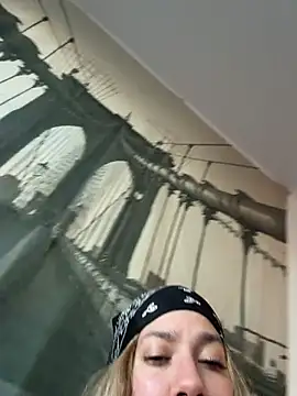 Bigbuttbrooklynn's cam snapshot