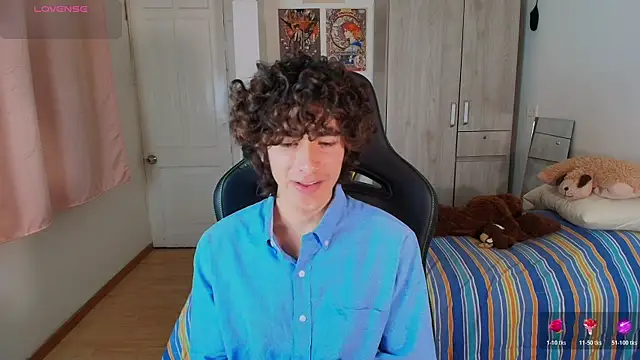 Nude_Boy18 live sex cam