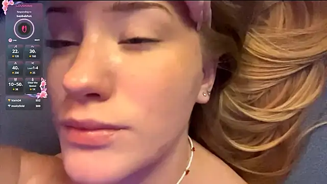 PandaFluff live sex cam