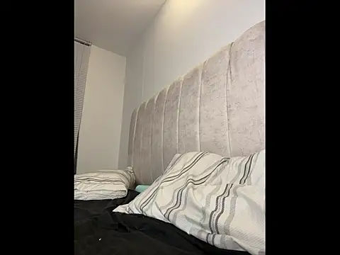 KateJonhson live sex cam