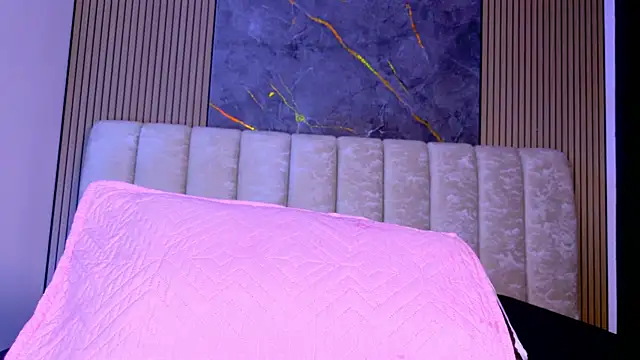 valecastro_'s cam snapshot