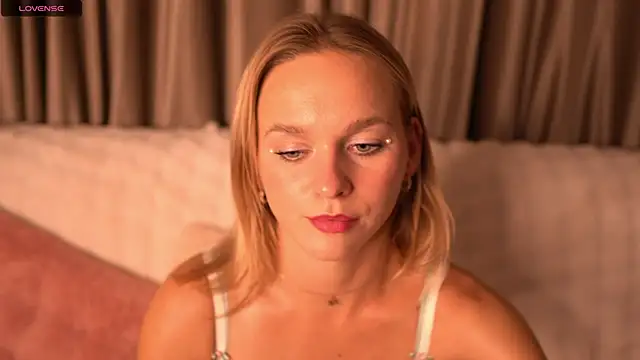 CherryMoan's cam snapshot