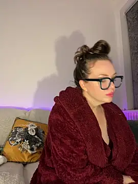 FemDom_RubyKnightXXO's cam snapshot