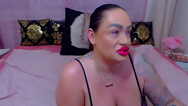 BustyVicky's cam snapshot