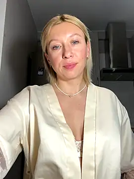 Kittie_Valentine's cam snapshot