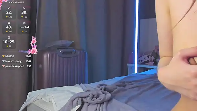 Katie_Cooper_'s cam snapshot