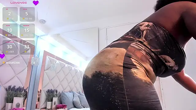 liarosee11's cam snapshot